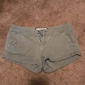 ABERCROMBIE OLIVE SHORTS